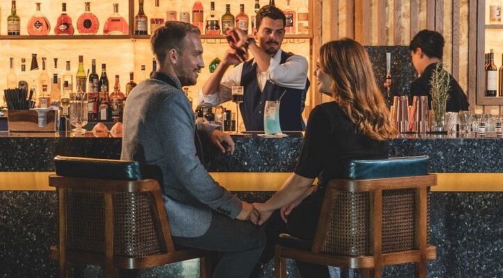 bar