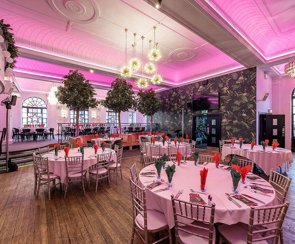 grand-main-room