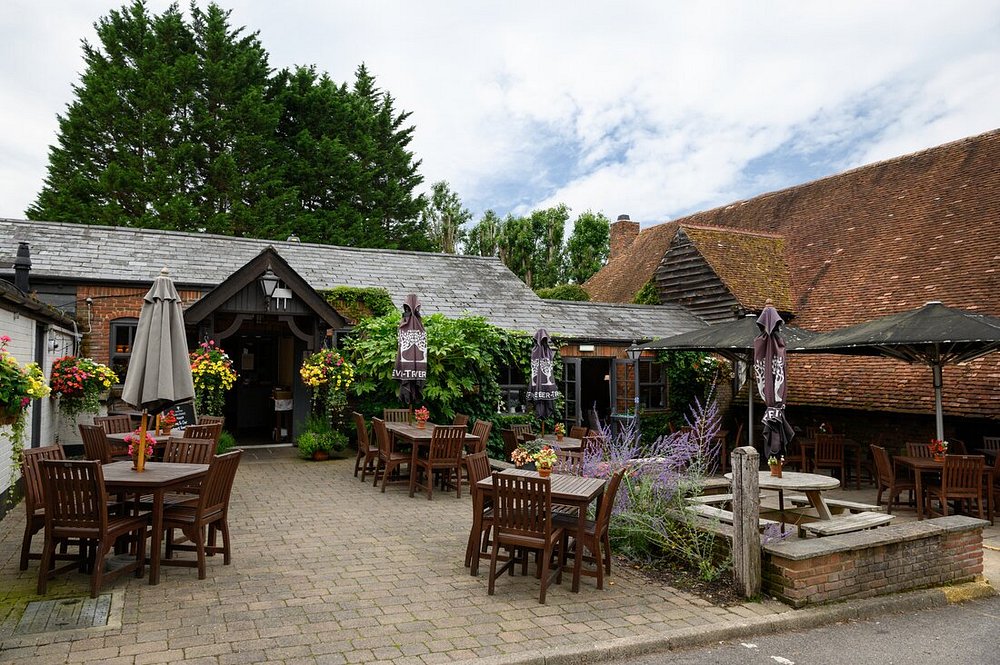 outside-seating