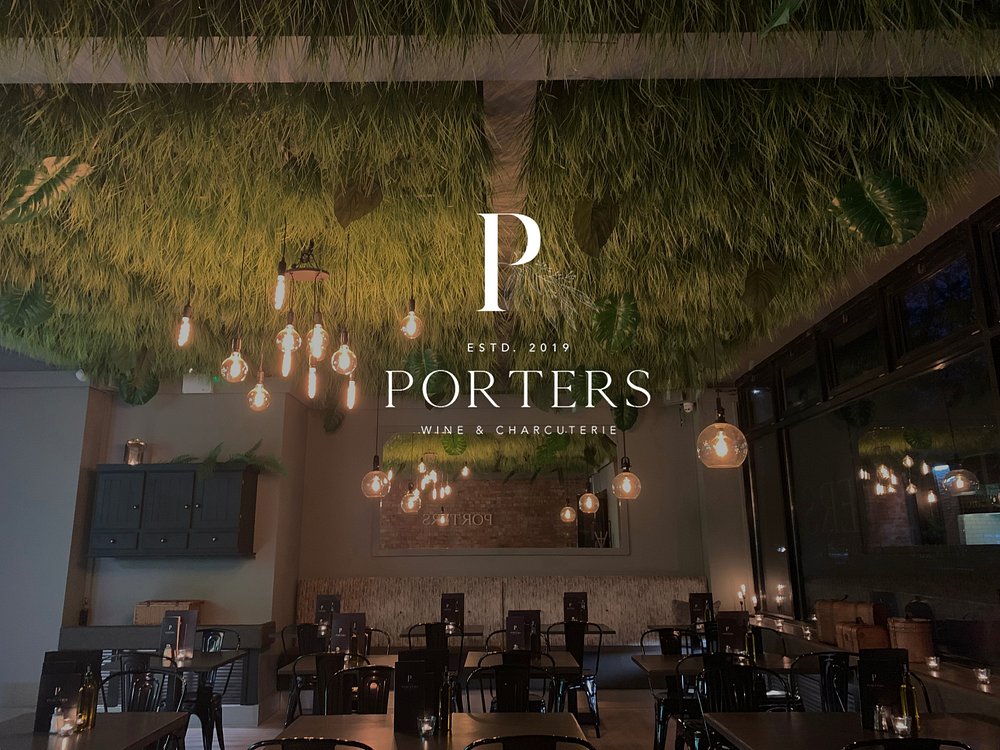 porters-logo-and-restaurant