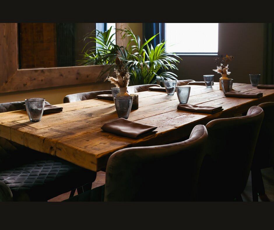 private-dining-room-seating