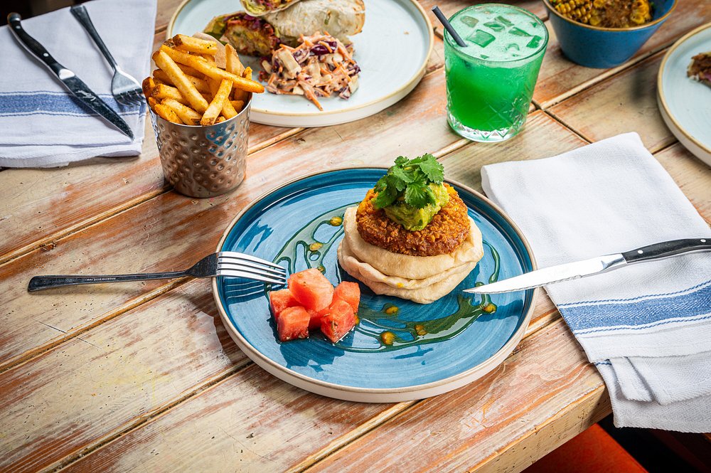serving-up-fresh-caribbean (1)